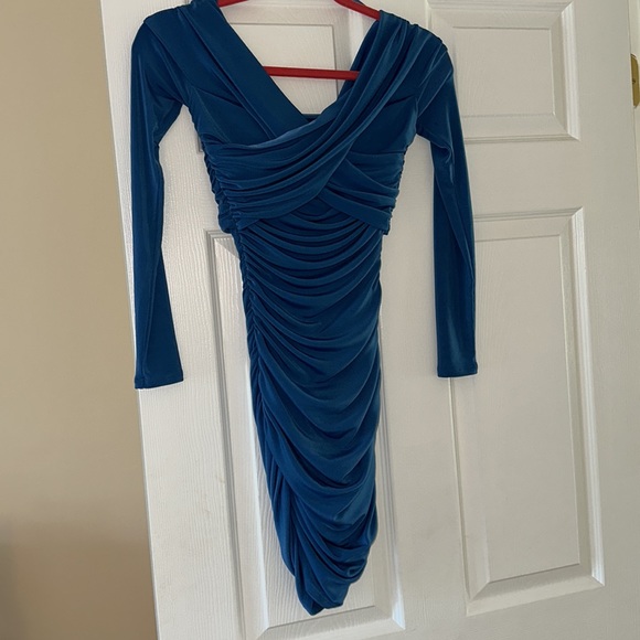 Abercrombie off shoulder long sleeve bodycon - Picture 2 of 2